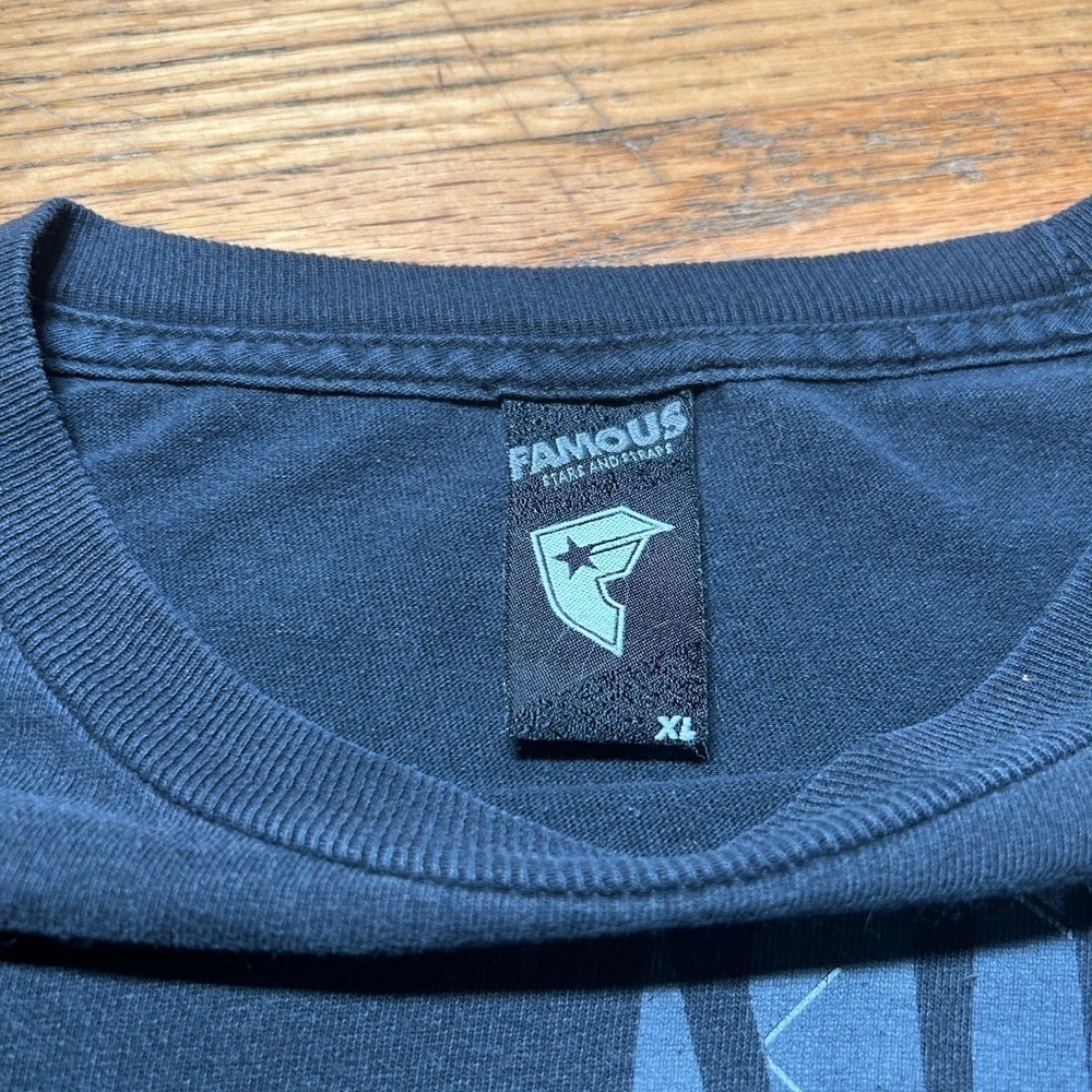Y2K Famous Stars & Straps Graphic Tee XL - Picture 3 of 6